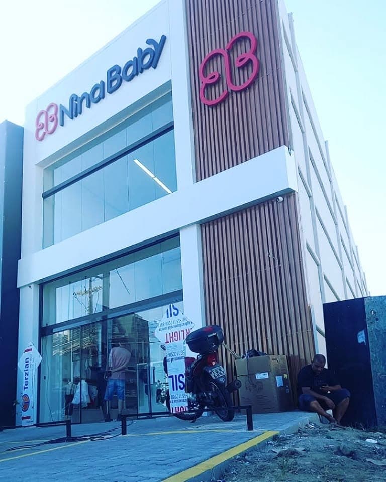 Fachada da loja Nina Baby